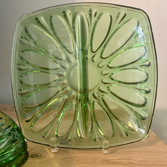 Green Glass Two Part Divided Relish Plate Square Optic 7in Set Of 3 - Picture 1 of 11